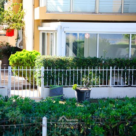 Les Muratiers T2 - Bord De Mer - Terrasse - Clim Hyères المظهر الخارجي الصورة